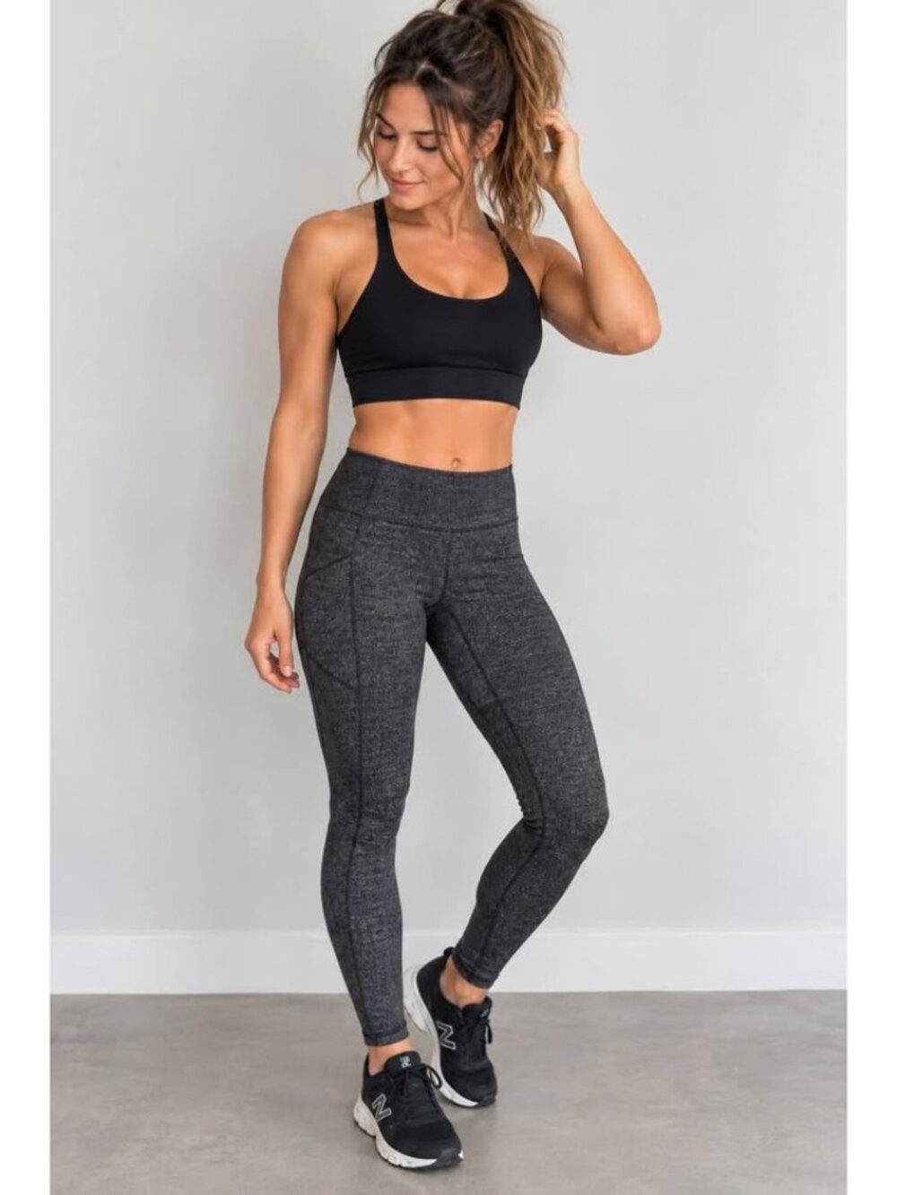 Lululemon Speed Tight IV Leggings – Size 6 – Giant Herringbone Black